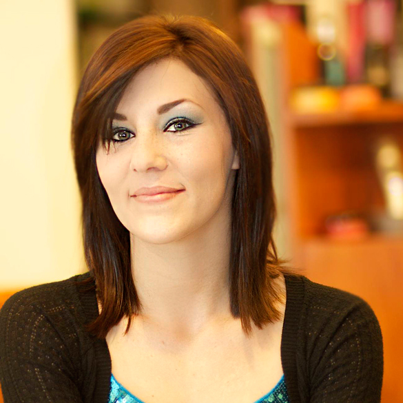 Veronica Martinez - Fresh Salon Stylist Veronica Martinez